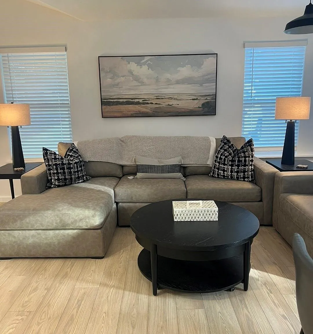 4 bed, 2.5 bath, 1700 sqft, $1,850 — Photo 3