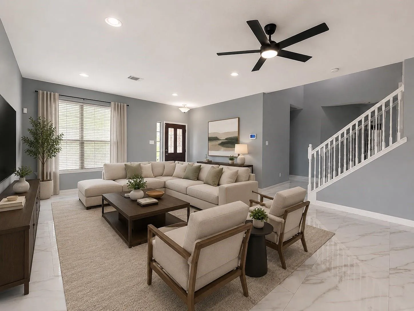 5 bed, 2.5 bath, 3370 sqft, $2,500 — Photo 2
