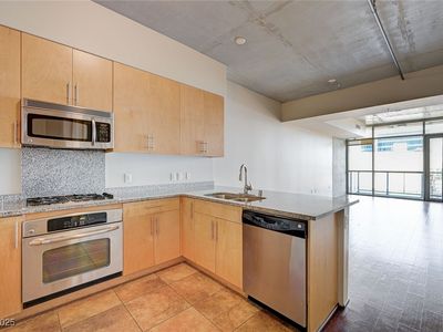 353 E Bonneville Ave Unit 503, Las Vegas, NV, 89101