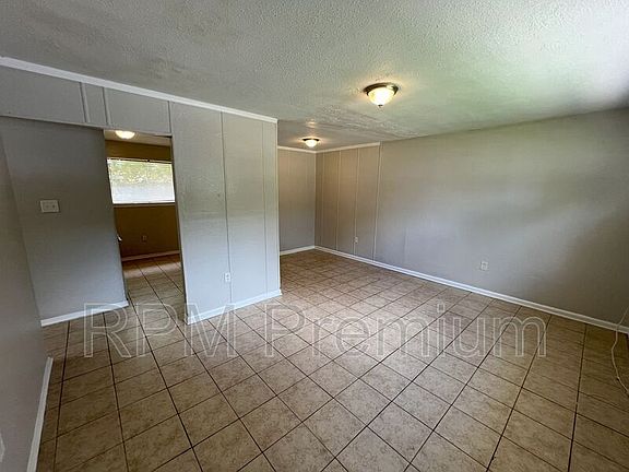 5th image of 6132 Pontotoc St