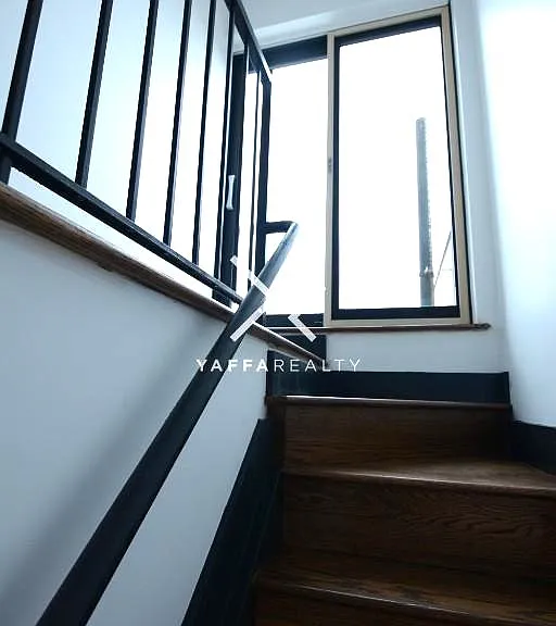 812 Saint Johns Pl #4 — Photo 5