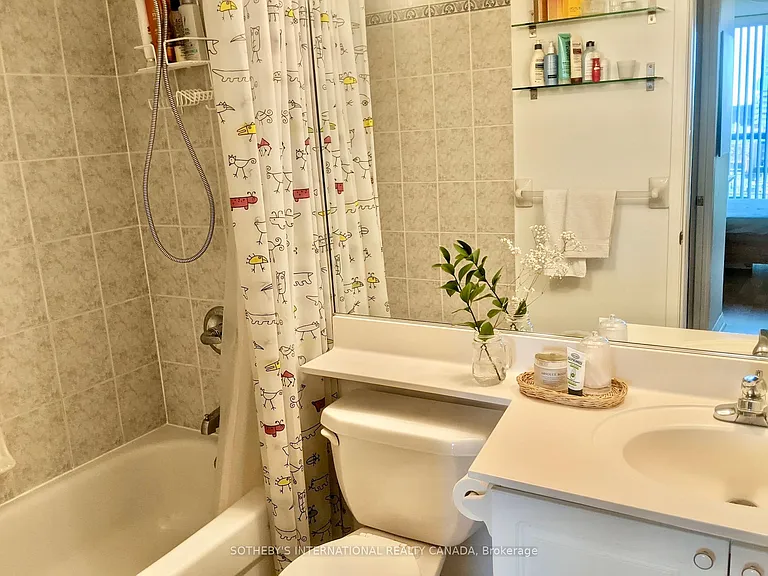 109 Front St E #1110 — Photo 15