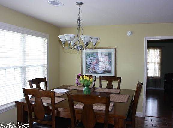5th image of 107 Carolyn Ln