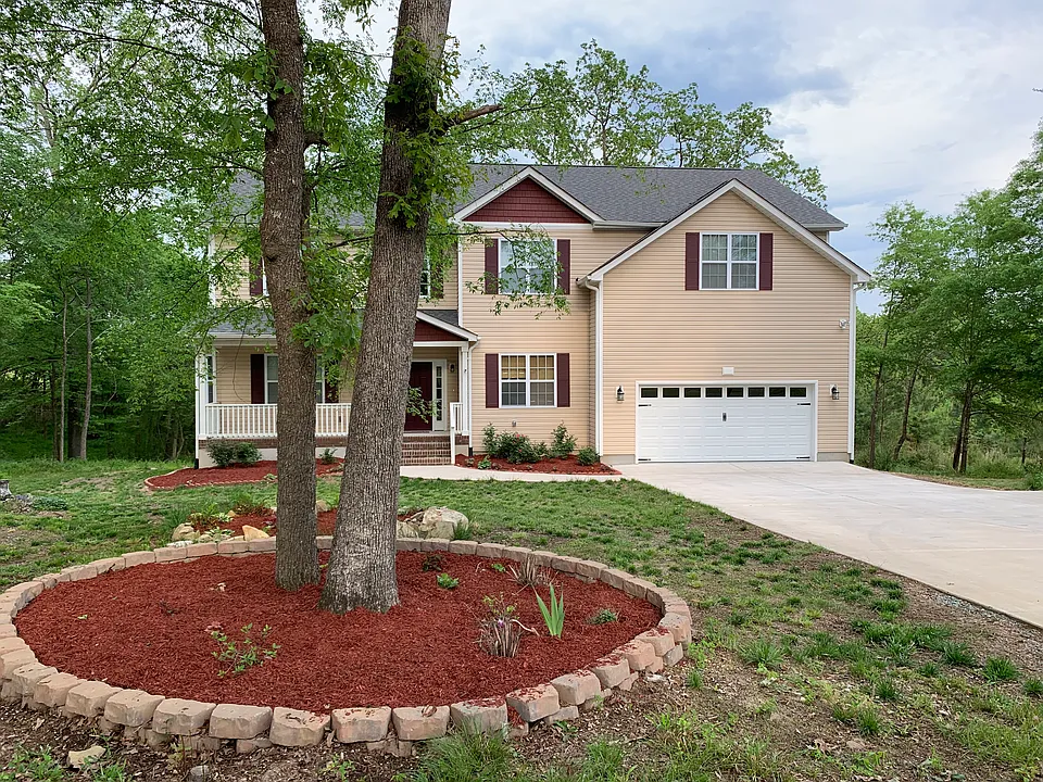 1641 Holly Creek Ln