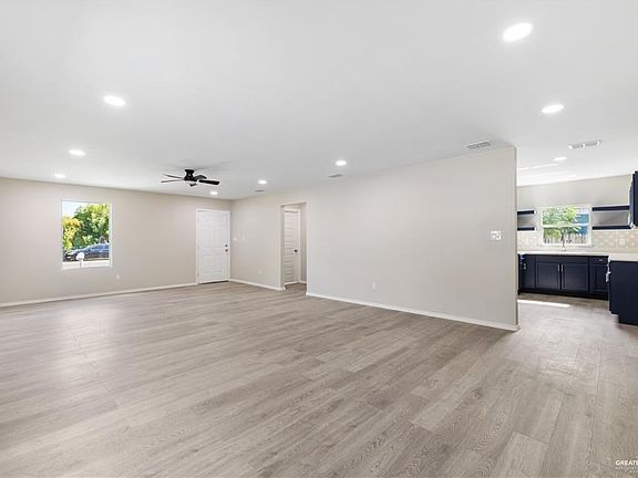 4th image of 106 Standard Ave