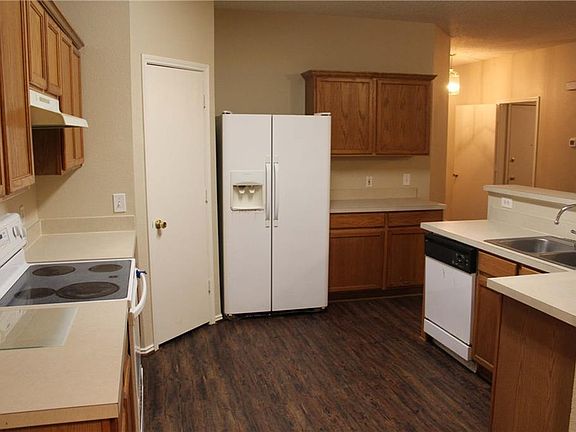 4th image of 3300 Bent Creek Dr
