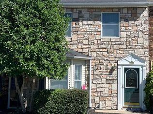 2119 Buckingham Sq, Maysville, KY 41056