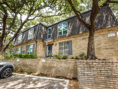5043 Les Chateaux Dr #214, Dallas, TX, 75235