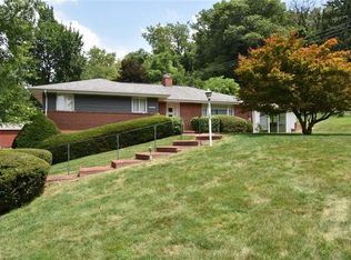 2625 Phillip Dr, Pittsburgh, PA 15241