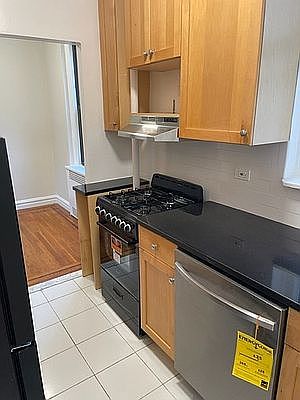 4th image of 111 W 94th St APT 5G