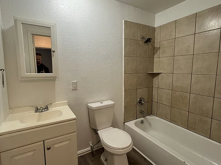 3208 Littlejohn Ave — Photo 3