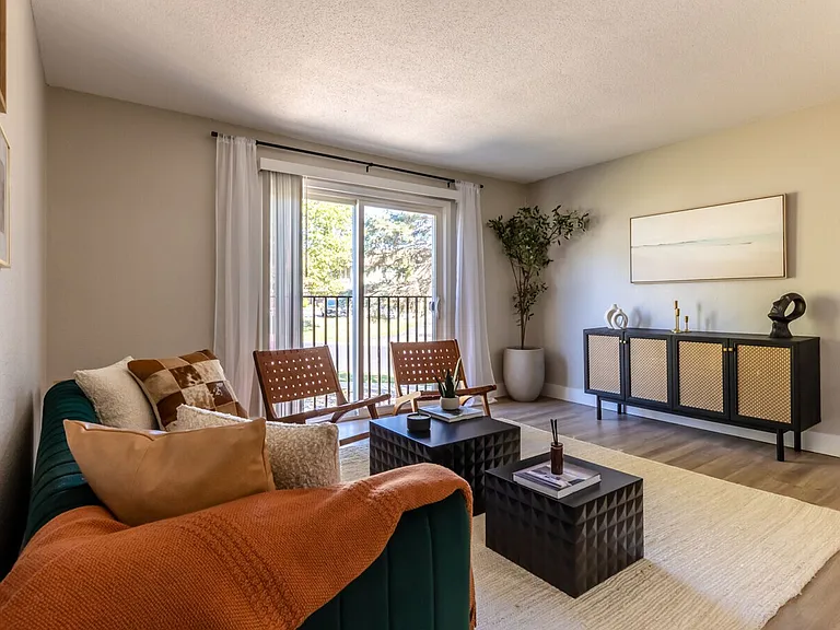 The Grove Apartments — Photo 2