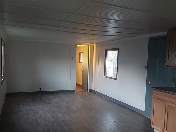 5th image of 7766 Bear Dr