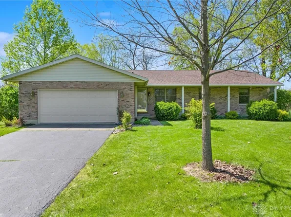 831 S Church St, New Lebanon, OH 45345