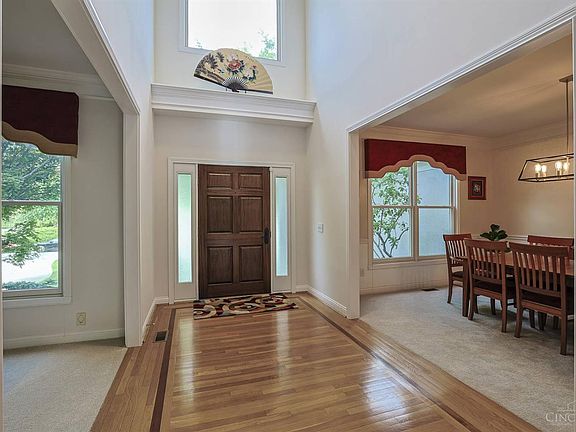 3rd image of 10706 Woodgate Ln