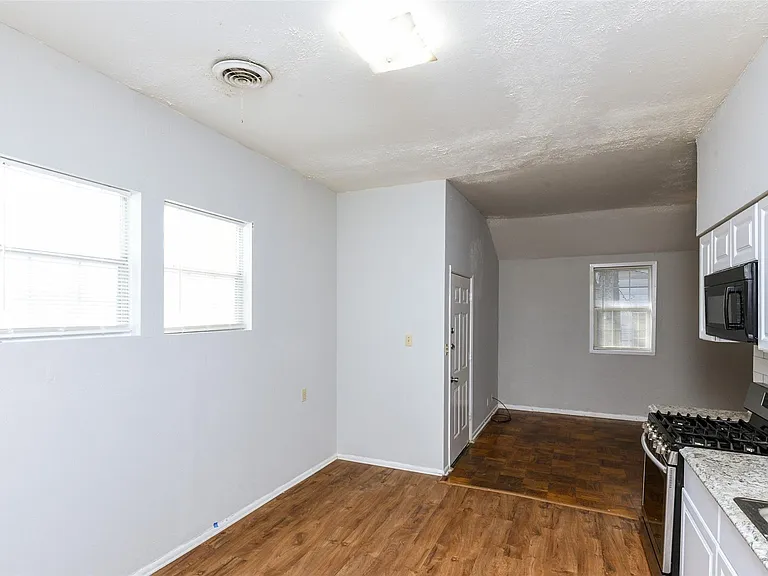 4722 McCart Ave #4722 — Photo 6