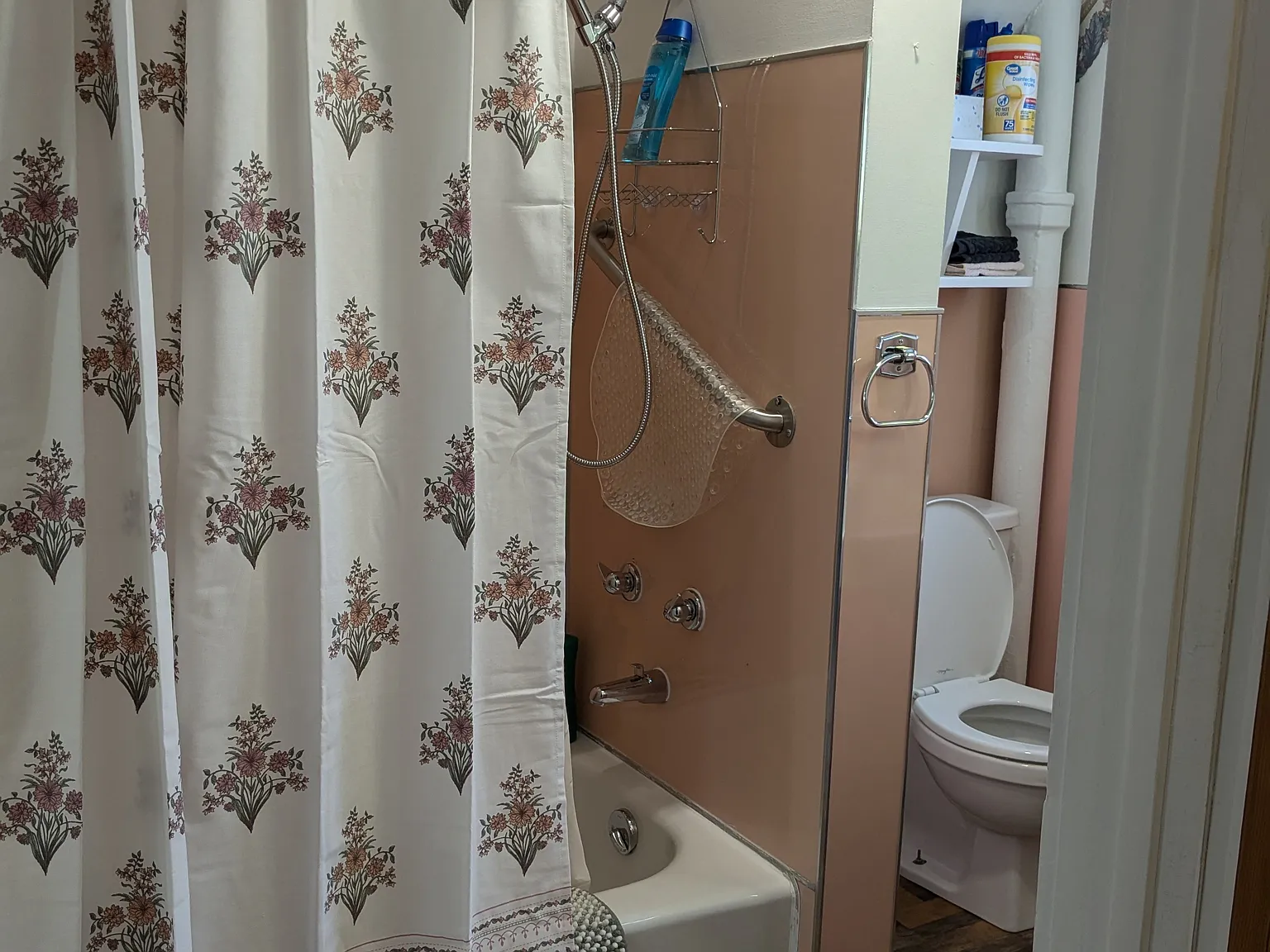 1 bed, 1500 sqft, $1,000 — Photo 2