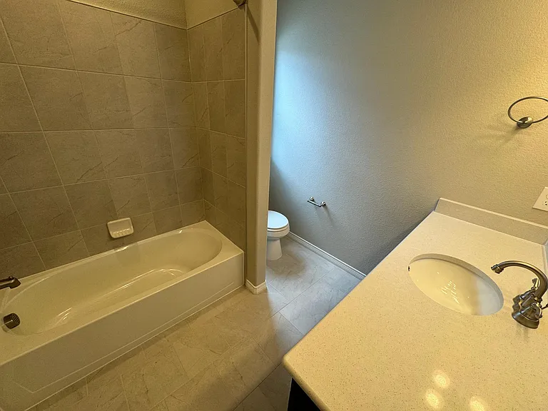 12745 Winding Glen Ln — Photo 12