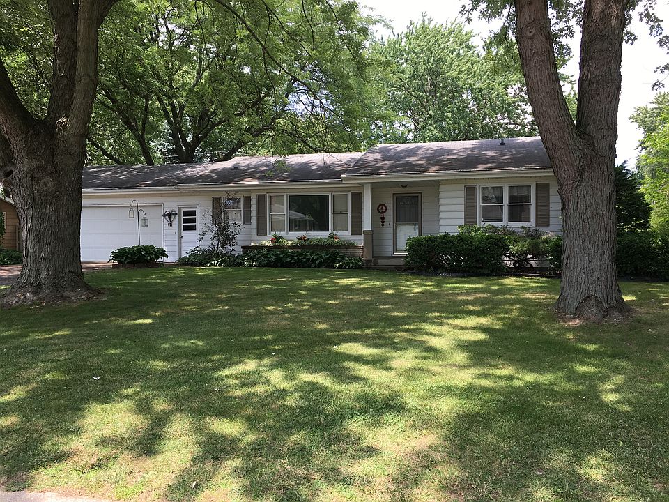 1st image of 1907 Mayfield Dr