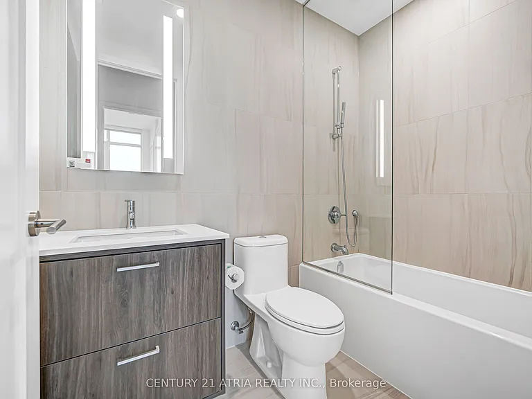 858 Dupont St #Penthouse 03 — Photo 6