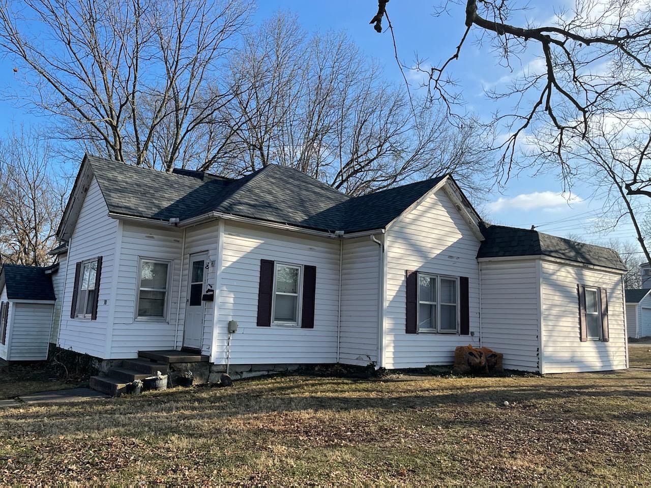 500 Grover St Warrensburg Mo 64093 Zillow