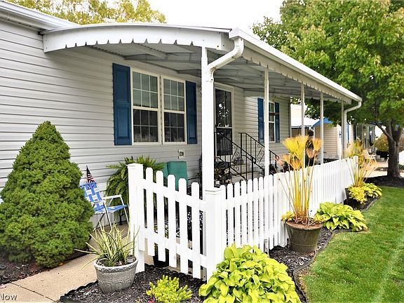4th image of 12 Cherry Ln