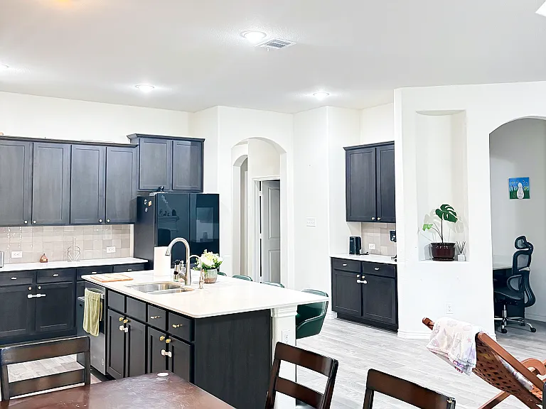 Brady Starr Dr — Photo 2