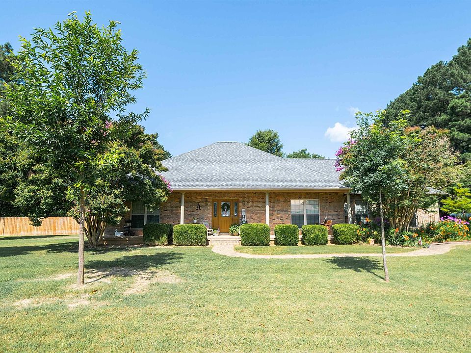 1st image of 24 Sue Ln