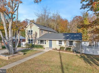 8817 Lagrange St, Lorton, VA 22079