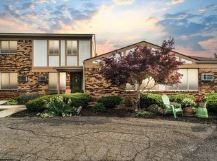 61135 Eleven Mile 7, South Lyon, MI 48178