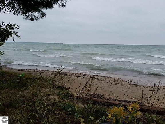 2nd image of 1103 S Bay Dr