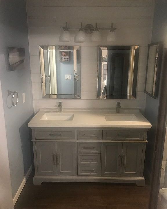 Master bathroom 