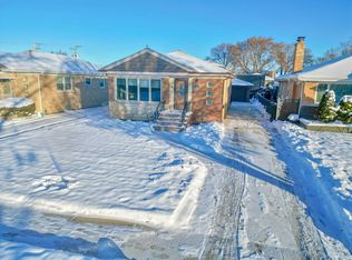 7122 W Agatite Ave, Norridge, IL 60706