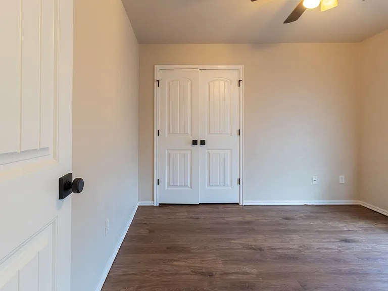 12509 Heritage Oaks Dr — Photo 9