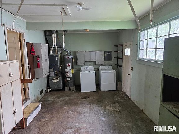 3rd image of 516 Frederick St