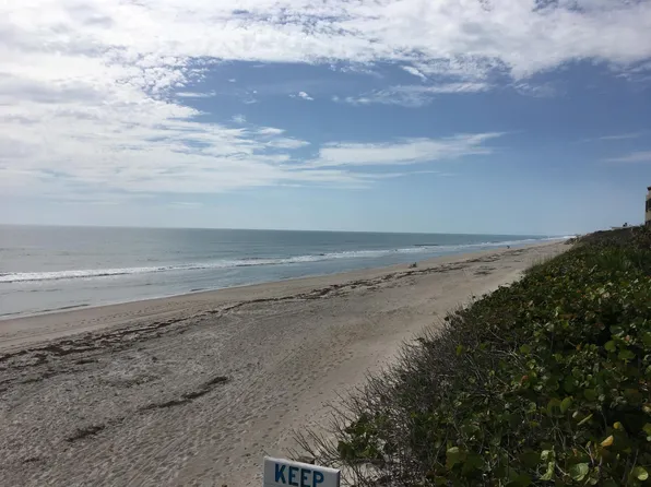 3285 Sand Ct, Melbourne Beach, FL 32951