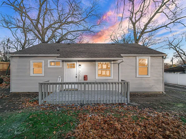 2251 Vigo St, Lake Station, IN 46405