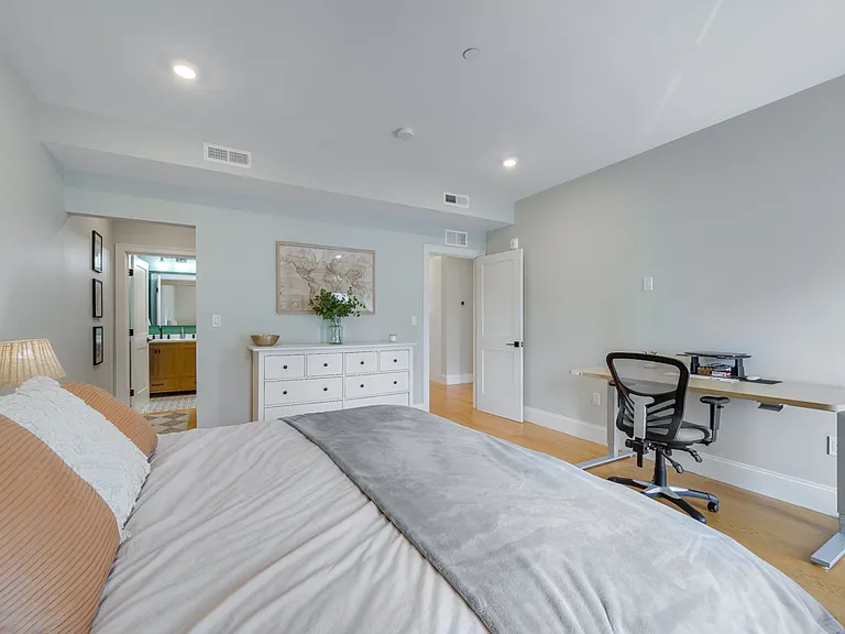 31 Boardman St #2 — Photo 7