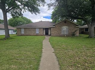 925 Shell Ln, Lancaster, TX 75146