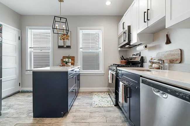 24 Buttonwood St #1 — Photo 1