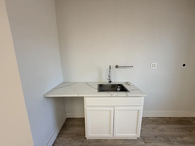 4152 Arden Rd #2-A — Photo 3