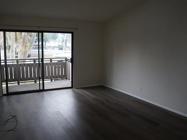 1150 S Meadow Ln #63 — Photo 3