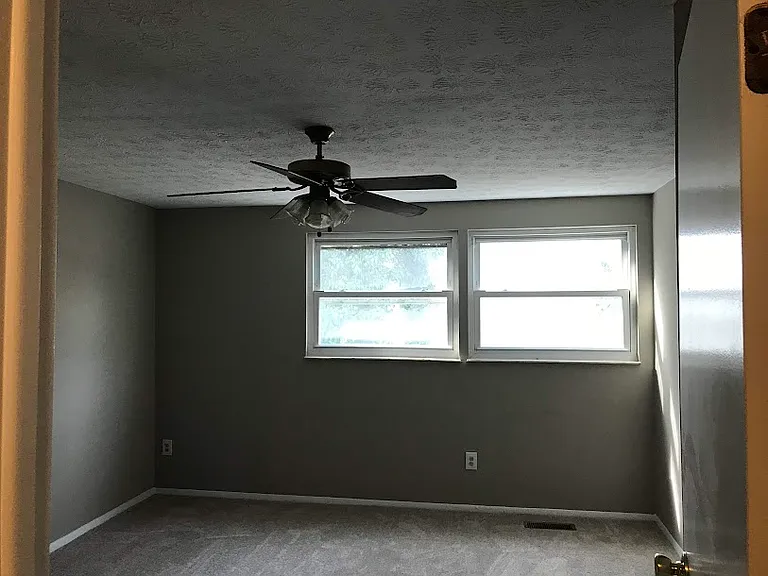 4583 Middlecourt Dr — Photo 10