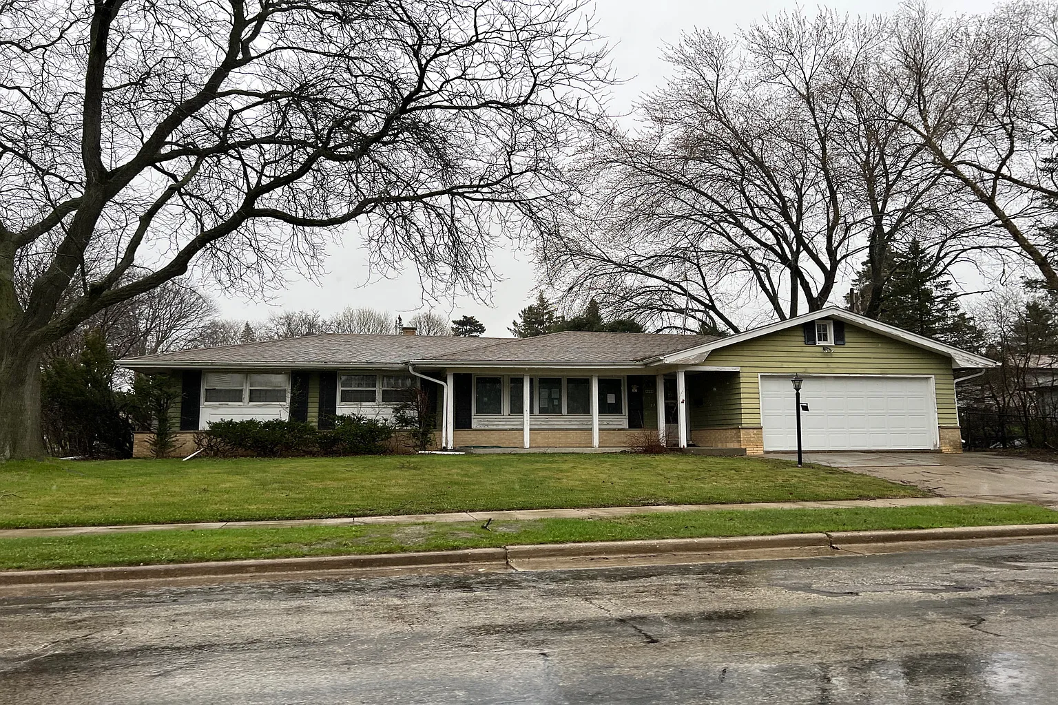 6090 N Denmark St photo 1