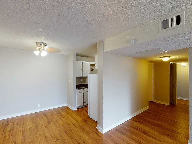 Amber Apartments — Photo 16