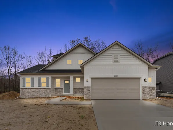 1385 Kimber Dr, Lowell, MI 49331
