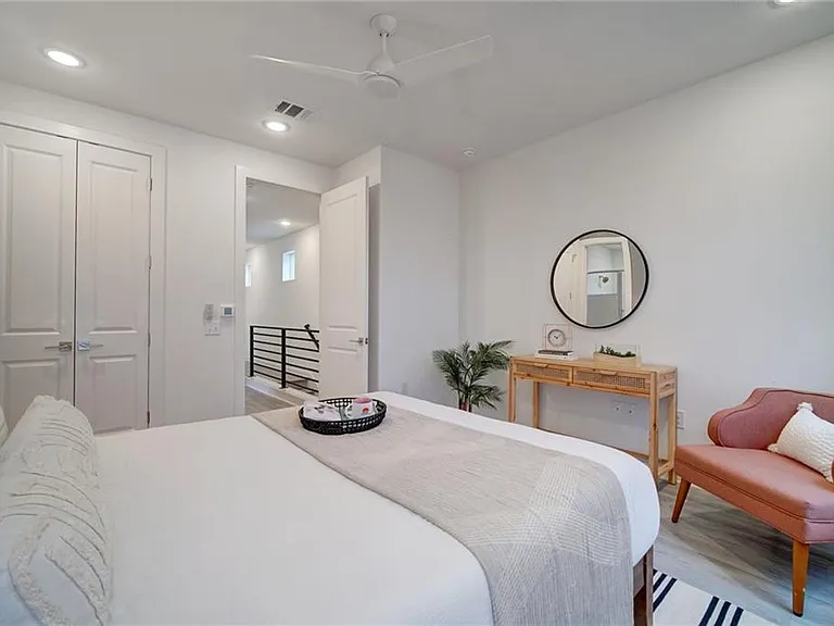 2624 Metcalfe Rd #14 — Photo 16
