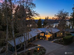 8220 SE 59th St, Mercer Island, WA 98040