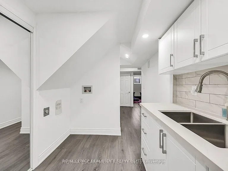 328 Bedrock Dr — Photo 7