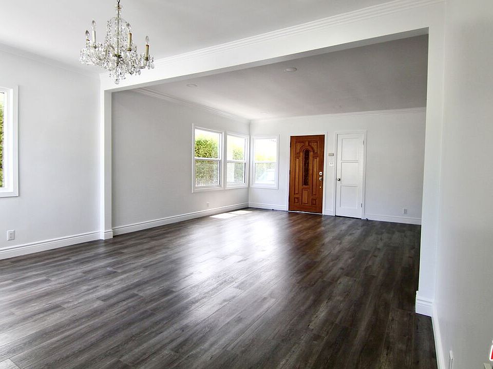 1st image of 926 S Holt Ave